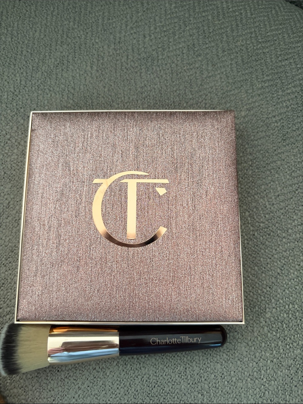 Charlotte Tilbury Pink, Rose & Bronze Multi-Use Face & Eye Palette - Picture 3 of 6